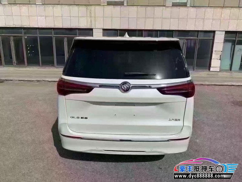 25年别克GL8轿车抵押车出售