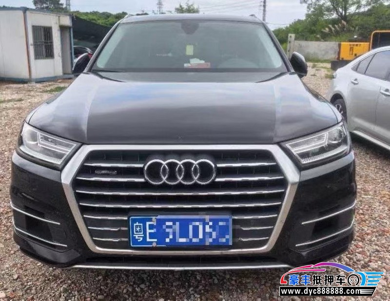 抵押车出售16年奥迪Q7轿车
