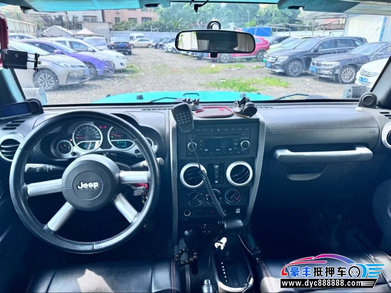 10年Jeep牧马人轿车抵押车出售