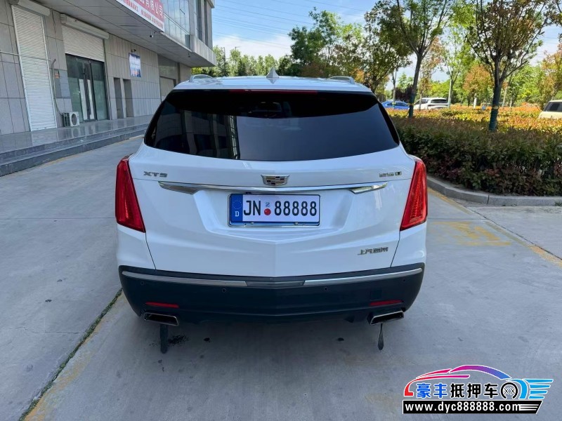 17年凯迪拉克XT5轿车抵押车出售