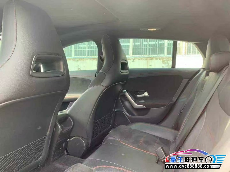 21年奔驰CLA轿车抵押车出售