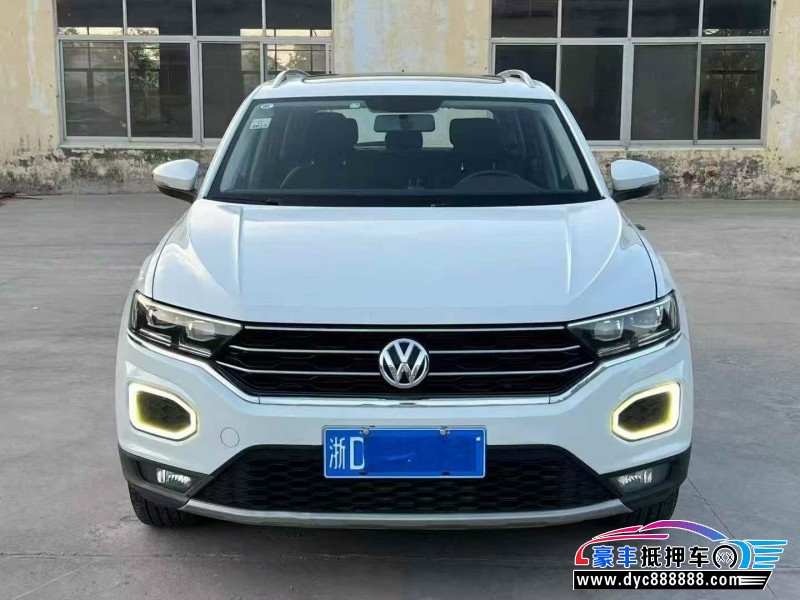 抵押车出售21年大众探歌轿车