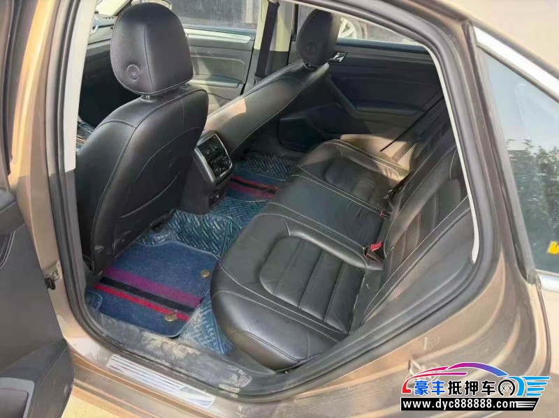 18年大众帕萨特轿车抵押车出售