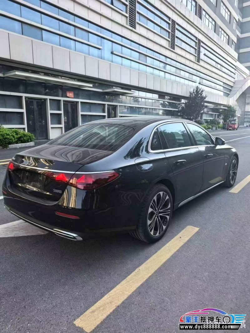 26年奔驰E轿车抵押车出售