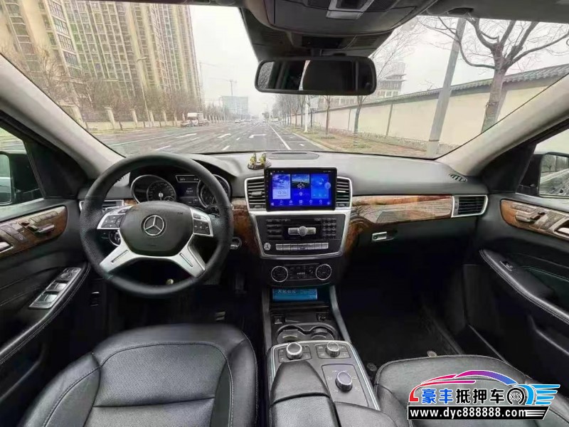 15年奔驰ML轿车抵押车出售