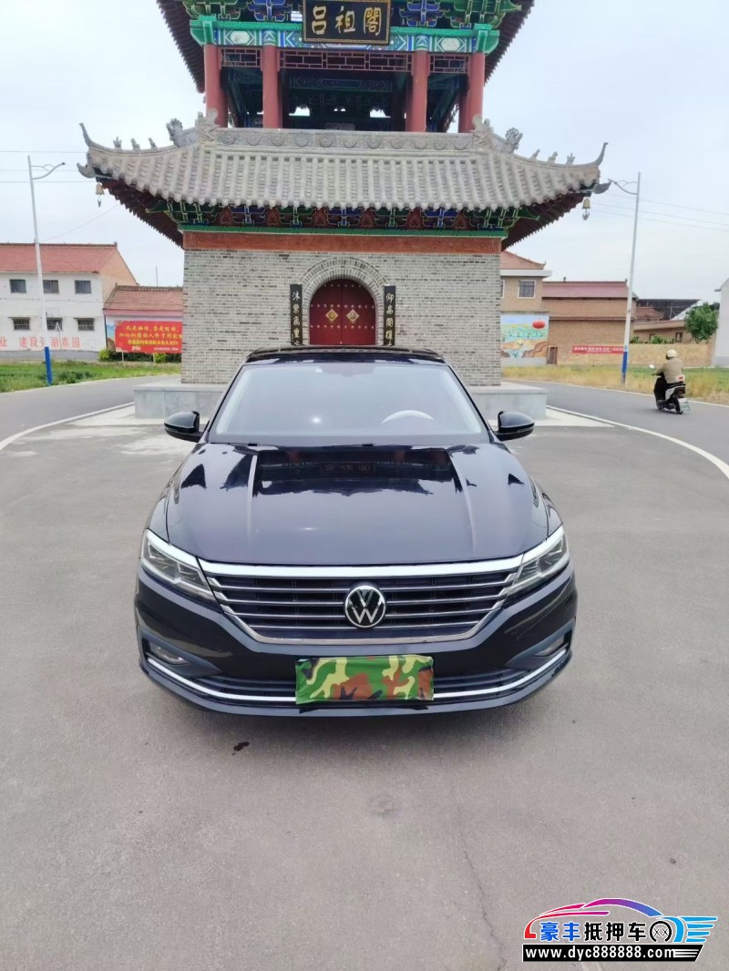 抵押车出售22年大众朗逸轿车