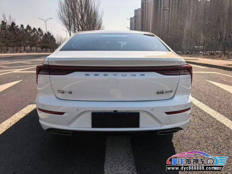 23年奔腾B70轿车抵押车出售