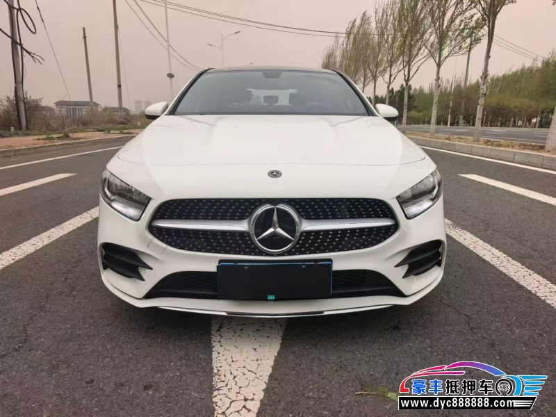 抵押车出售20年奔驰A轿车