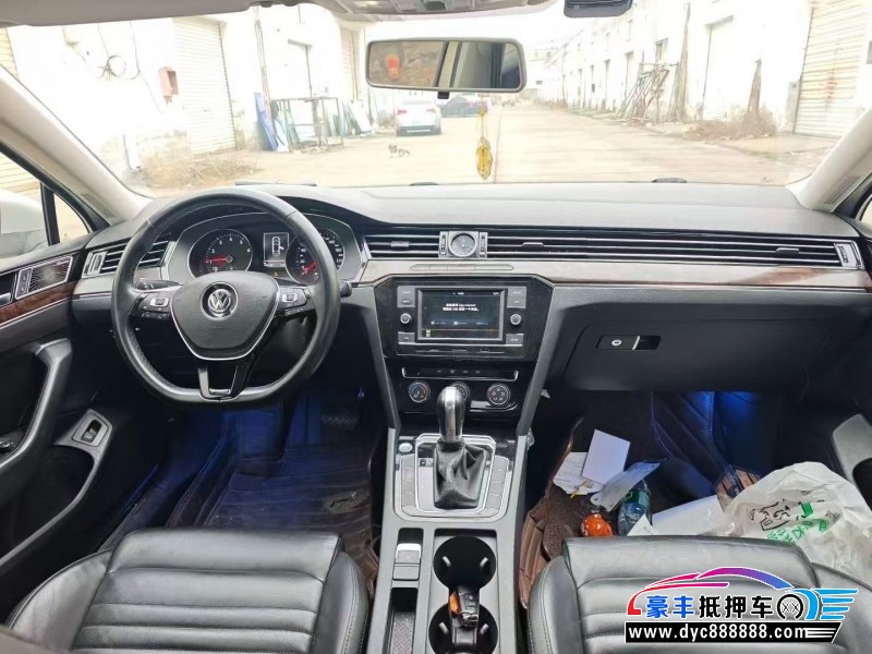 19年大众迈腾轿车抵押车出售