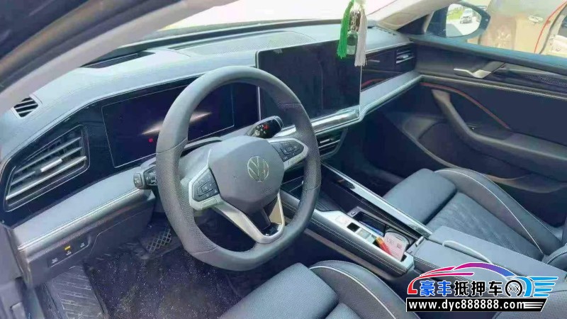 26年大众迈腾轿车抵押车出售