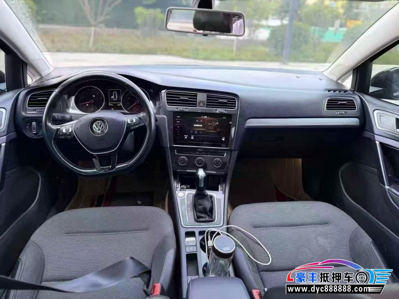 20年大众高尔夫轿车抵押车出售