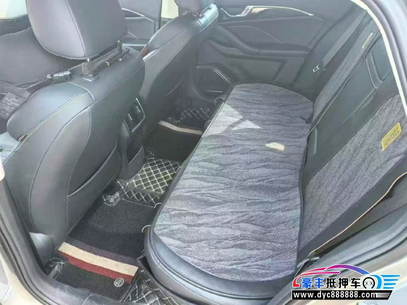 22年奔腾B70轿车抵押车出售