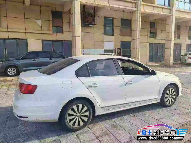 17年大众速腾轿车抵押车出售