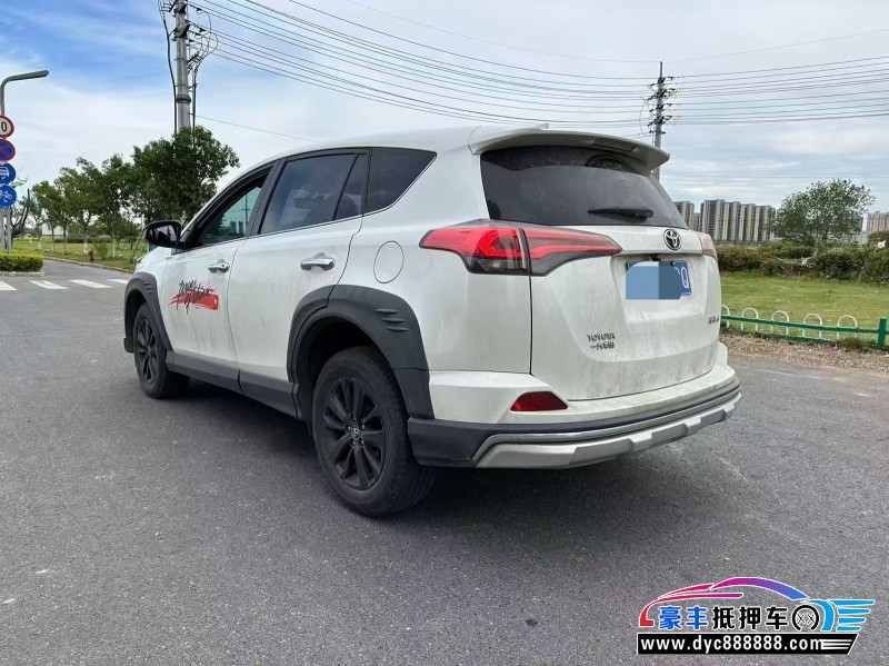 19年丰田RAV4轿车抵押车出售
