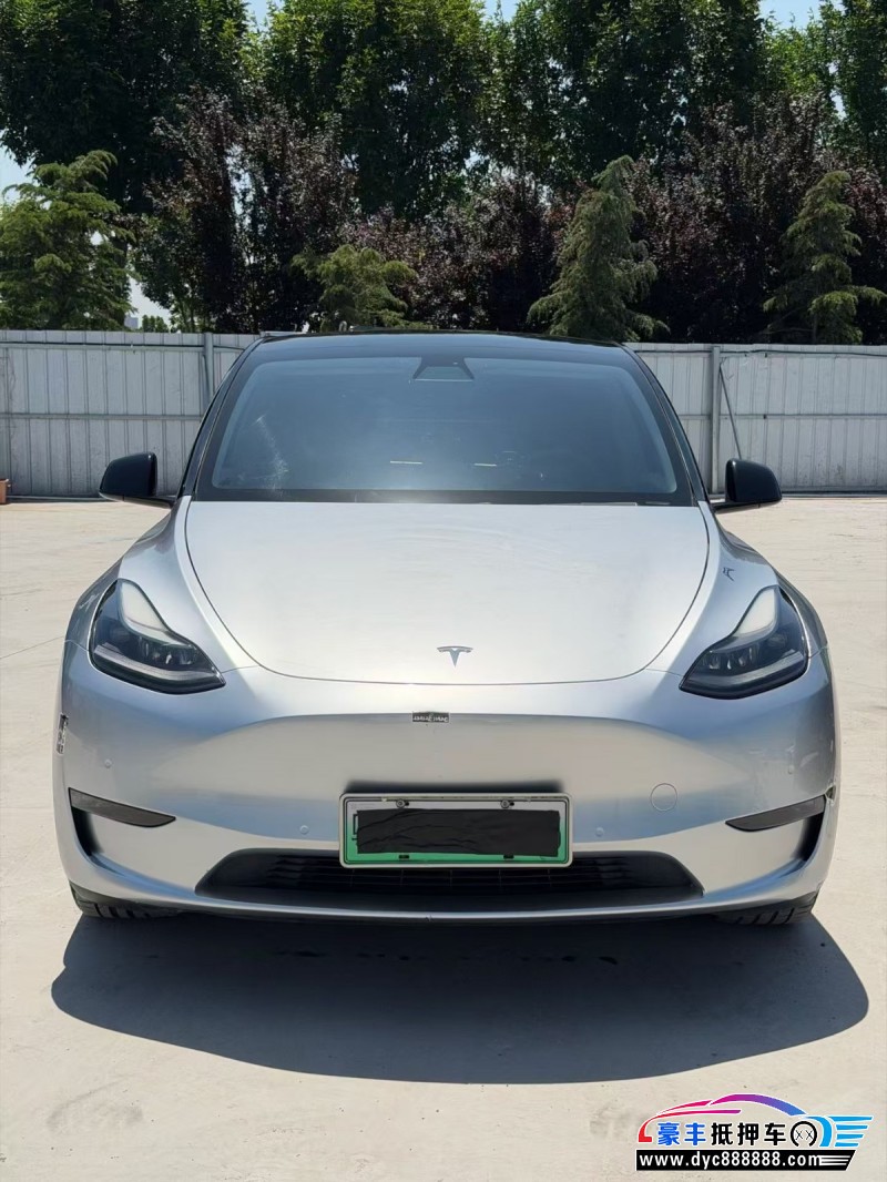 抵押车出售21年特斯拉Model Y轿车