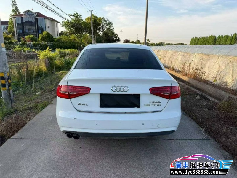 16年奥迪A4L轿车抵押车出售