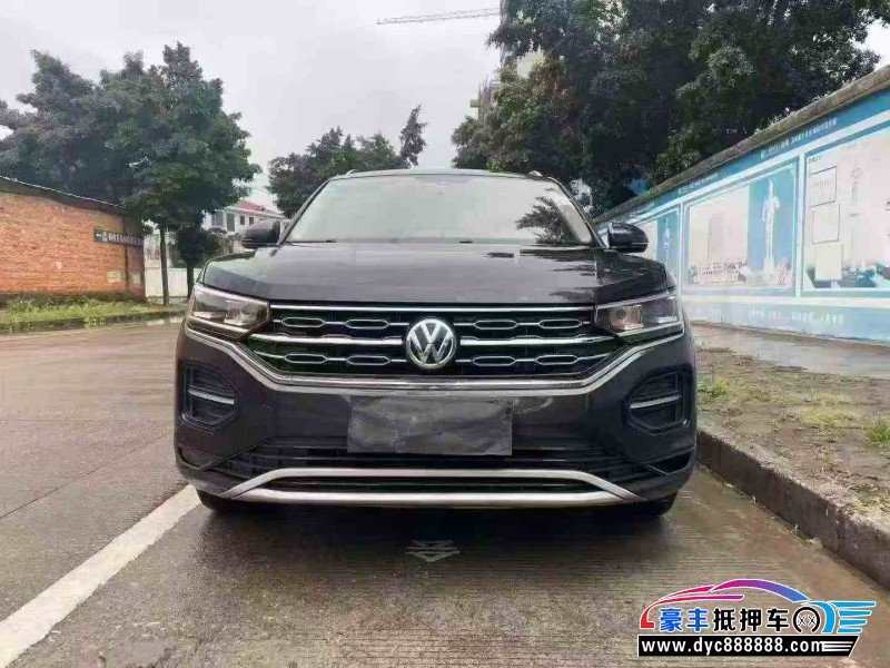 抵押车出售20年大众探岳轿车