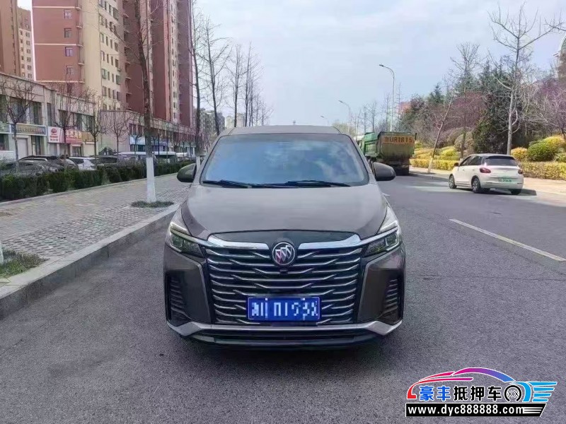 抵押车出售22年别克GL8轿车