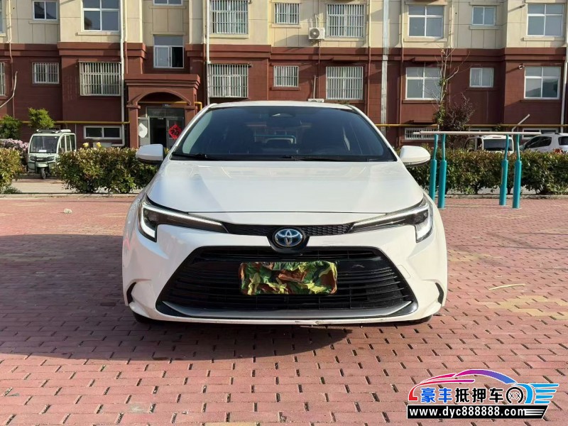 抵押车出售24年丰田雷凌轿车