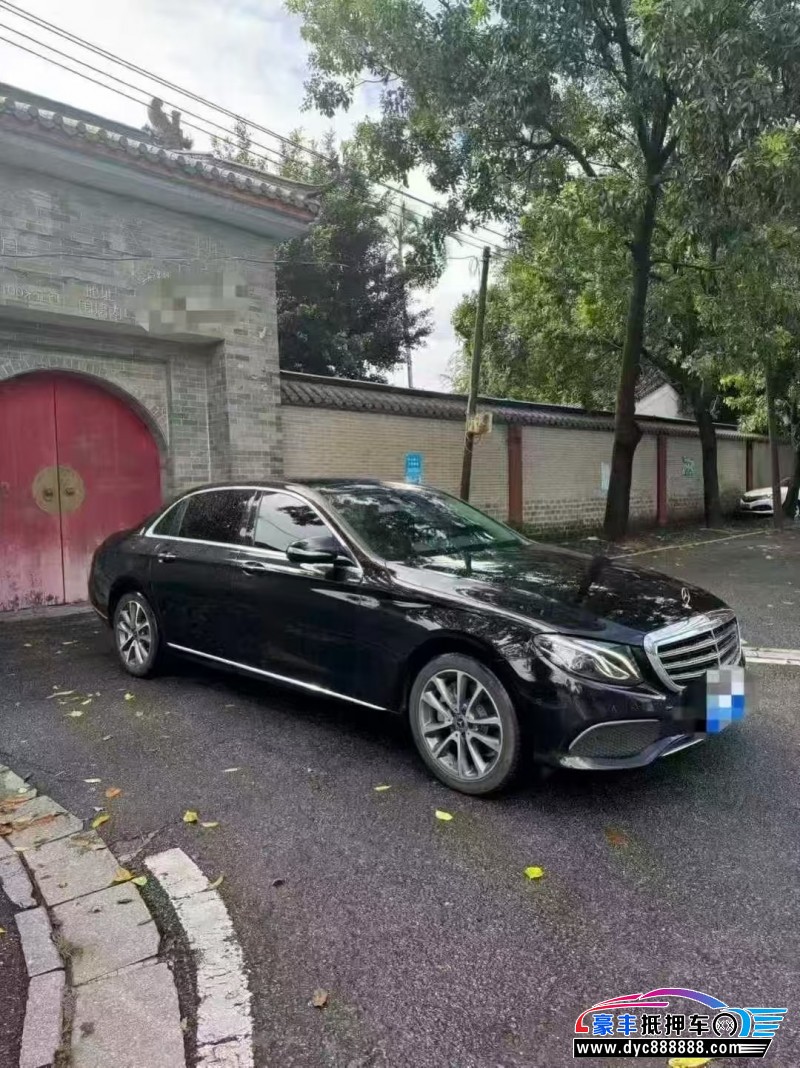 20年奔驰E轿车抵押车出售