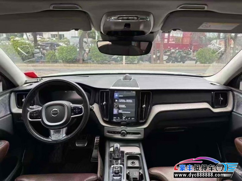 18年沃尔沃XC60轿车抵押车出售