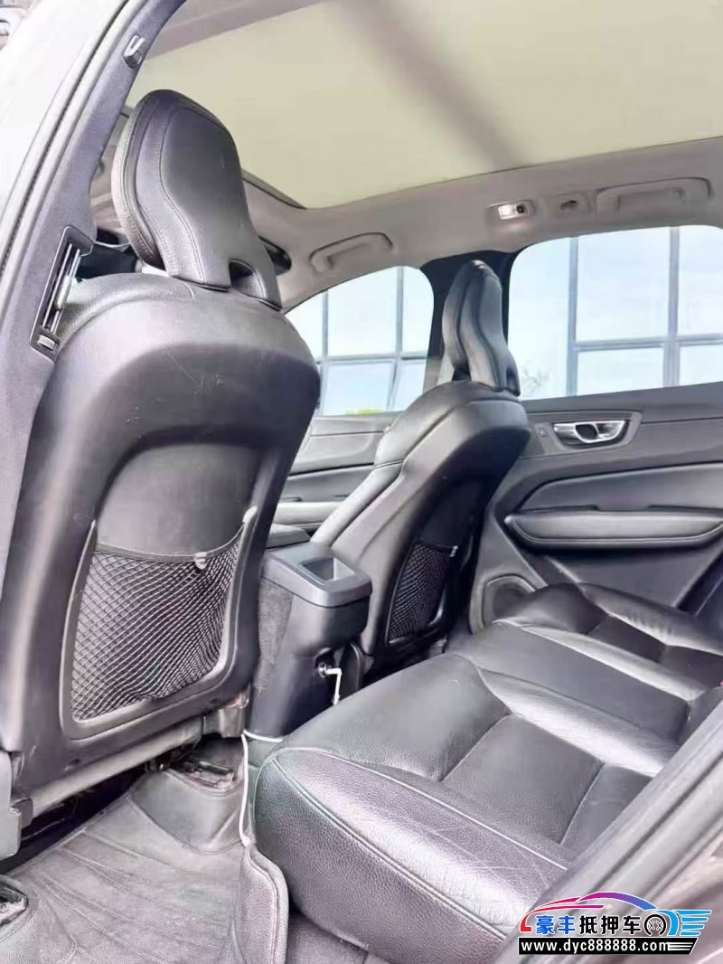 18年沃尔沃XC60轿车抵押车出售