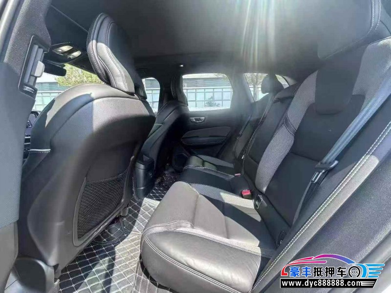 21年沃尔沃XC60轿车抵押车出售