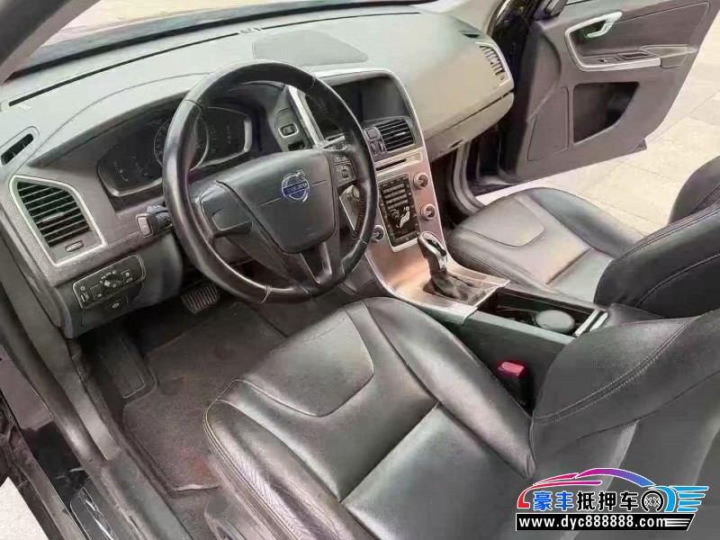 17年沃尔沃XC60轿车抵押车出售