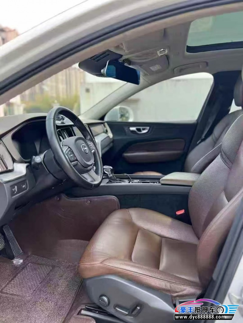 19年沃尔沃XC60轿车抵押车出售