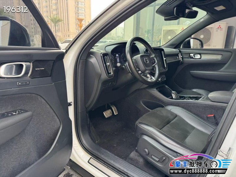 19年沃尔沃XC60轿车抵押车出售