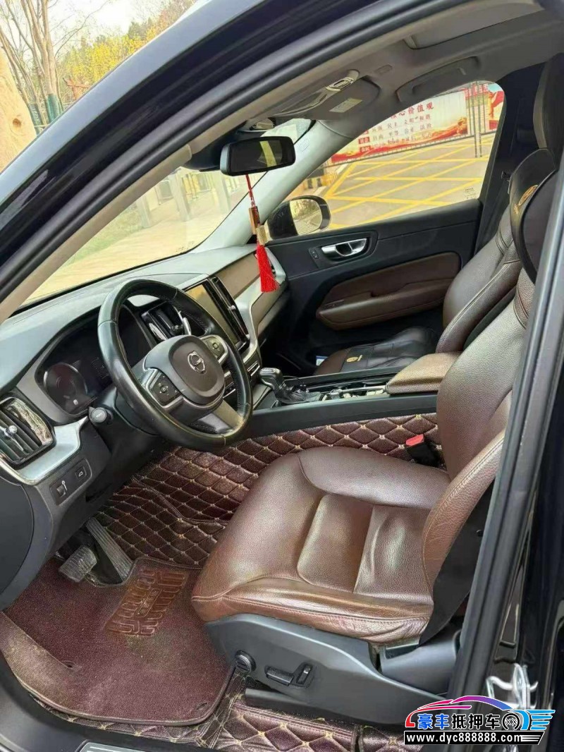 18年沃尔沃XC60轿车抵押车出售