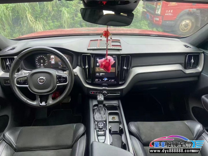 18年沃尔沃XC60轿车抵押车出售