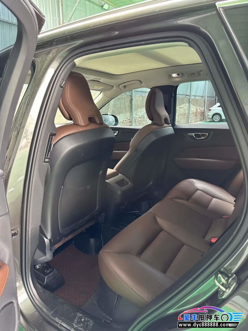 19年沃尔沃XC60轿车抵押车出售