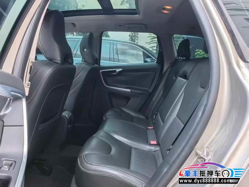 15年沃尔沃XC60轿车抵押车出售