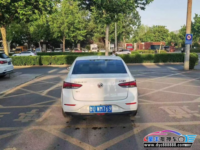 20年别克英朗轿车抵押车出售