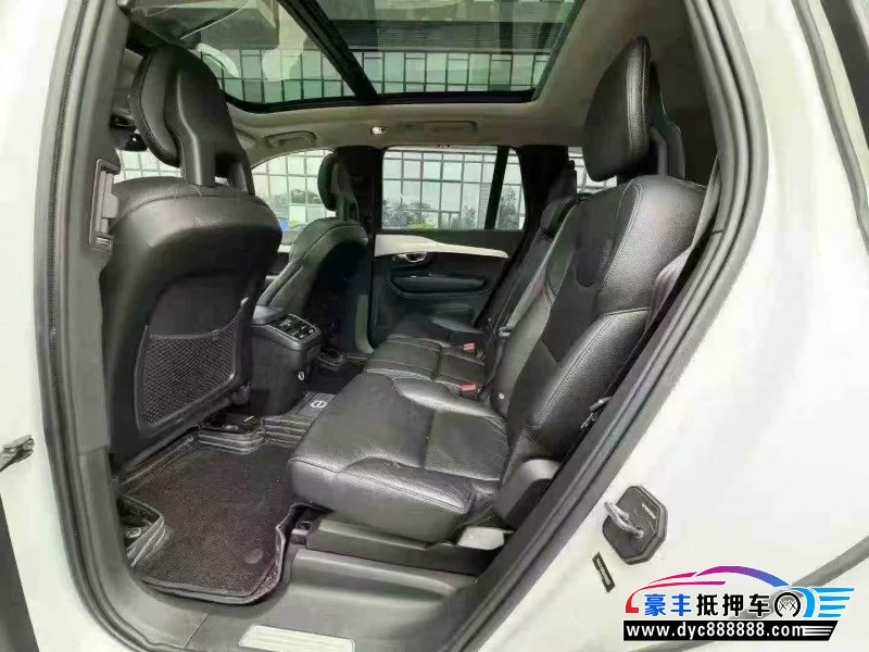 17年沃尔沃XC90轿车抵押车出售