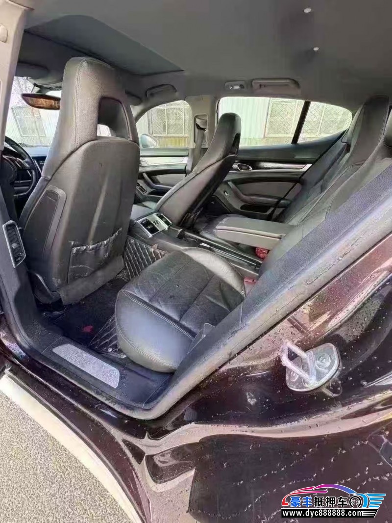 12年保时捷帕纳梅拉跑车抵押车出售