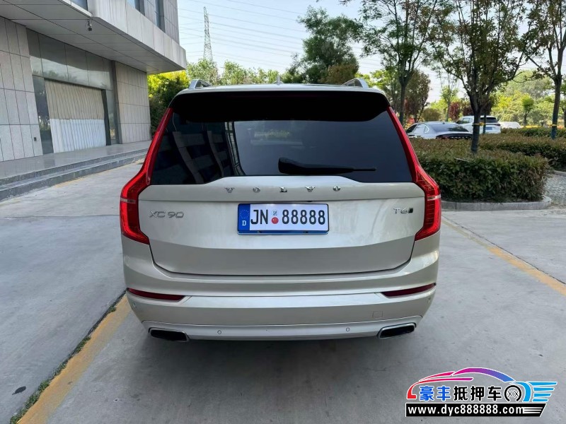 16年沃尔沃XC90轿车抵押车出售