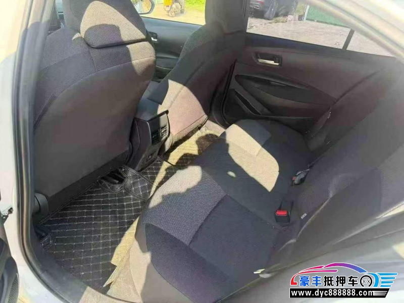 23年丰田雷凌轿车抵押车出售