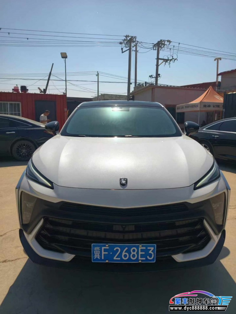 抵押车出售23年东风风行T5轿车