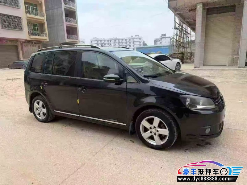 11年大众途安轿车抵押车出售
