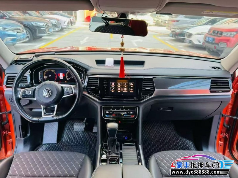 20年大众途昂轿车抵押车出售