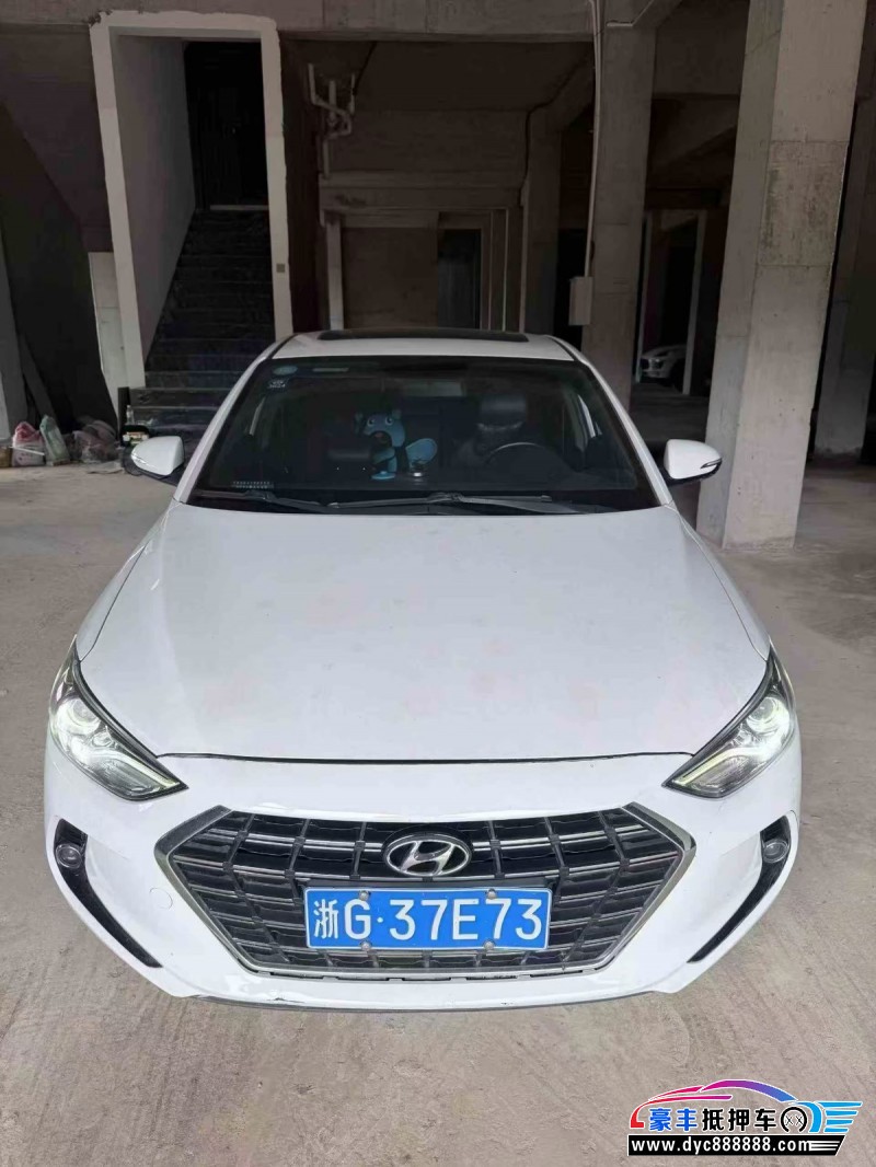 抵押车出售20年现代领动轿车