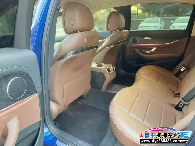 18年奔驰E轿车抵押车出售