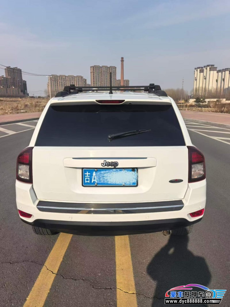 17年Jeep指南者轿车抵押车出售