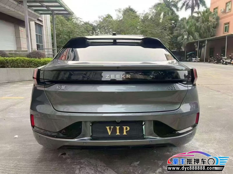 22年极氪001轿车抵押车出售