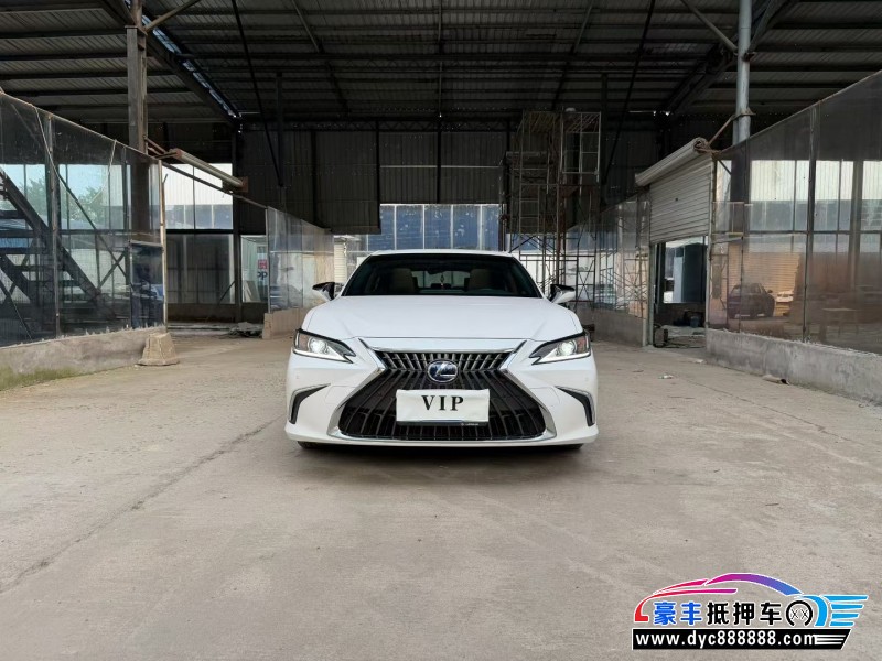 抵押车出售21年雷克萨斯ES轿车