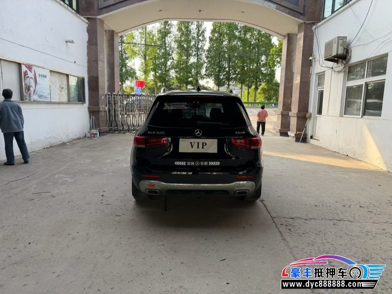 23年奔驰GLB轿车抵押车出售