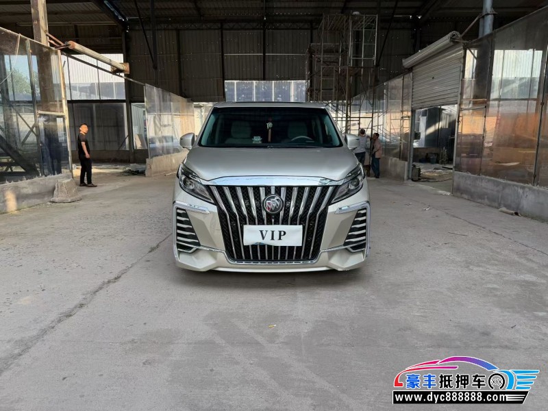 抵押车出售20年别克GL8轿车