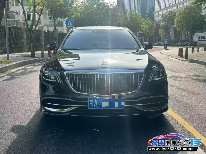 抵押车出售19年奔驰迈巴赫S级轿车